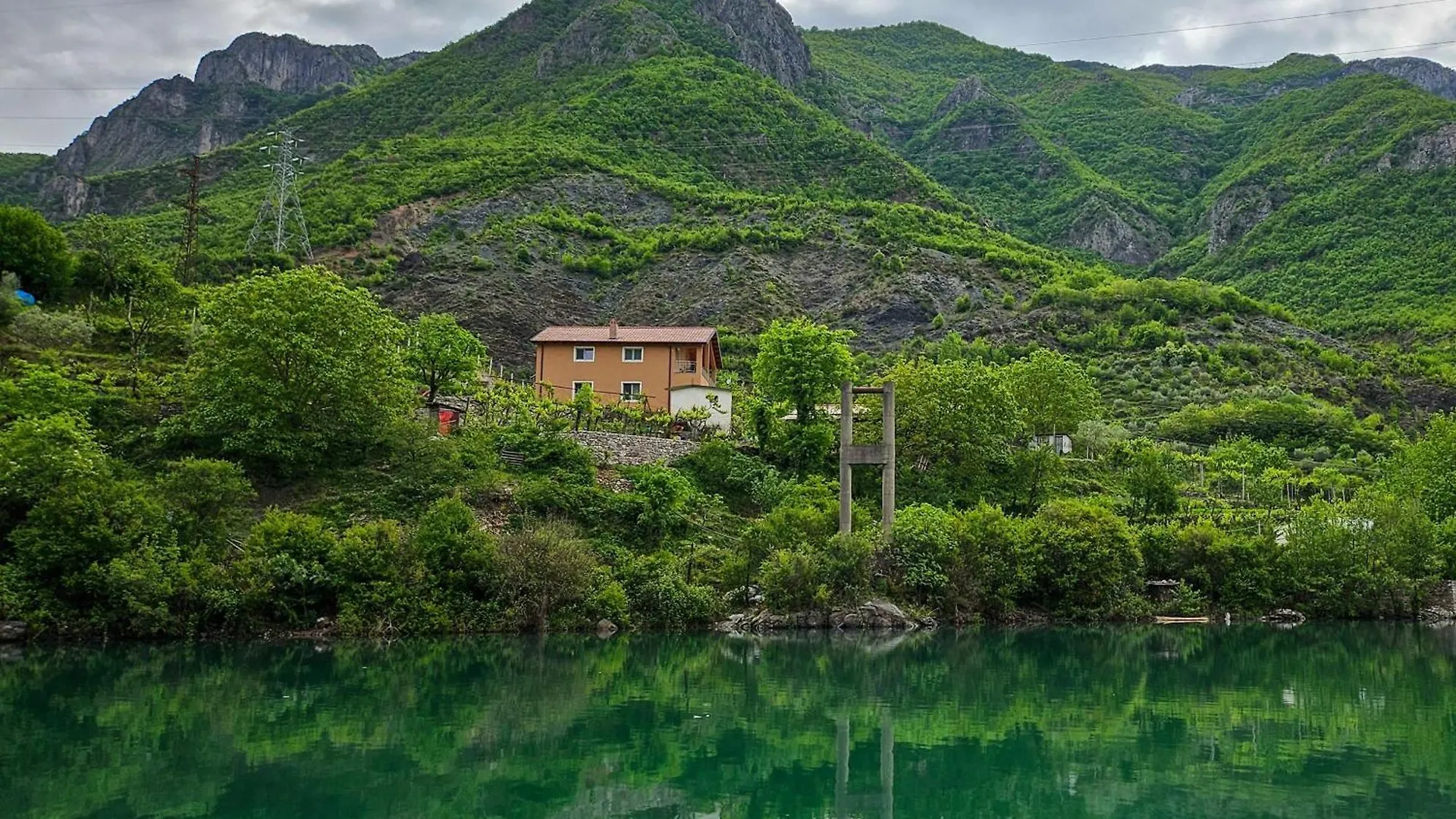Koman_Lakeview_Apartments Shkodër 0*,  Albânia
